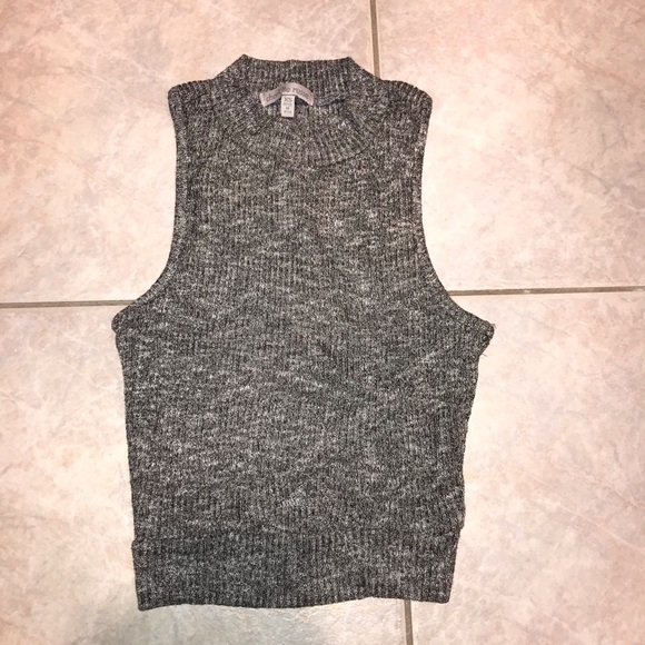 Charlotte Russe grey ribbed knit crop top - Picture 1 of 4